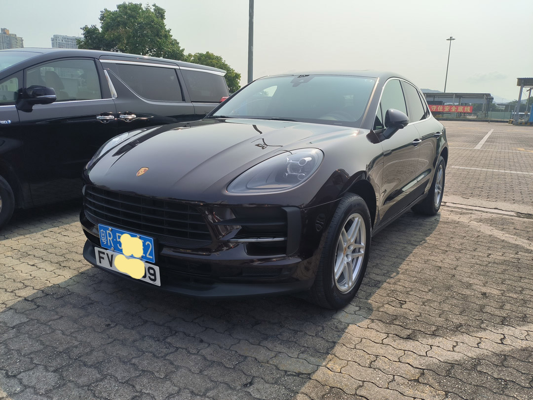 恭喜谢总FV两地车牌办理成功通关