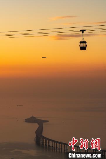 香港昂坪360今年前5月日均接客量同比涨四成(图1)